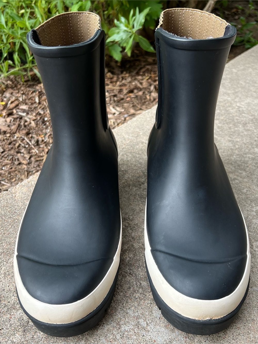Tory Burch Short Lug Boots - Picture 6 of 12